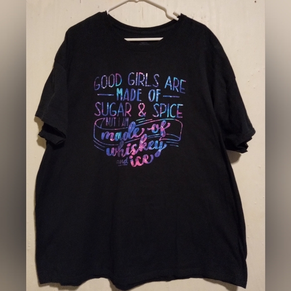 Women's Graphic 2x Comfortable TSHIRT Measurements are in the pictures Brand New - Picture 1 of 5